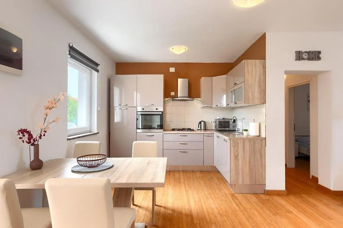 Casa Marlena Villa Pula Holiday home